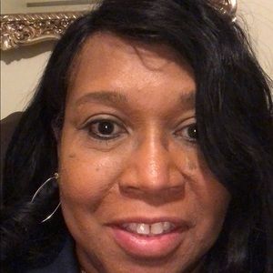 Meet your Posher, Ramona